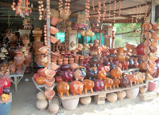 attraction-Shopping in Kampong Chhnang 2.jpg